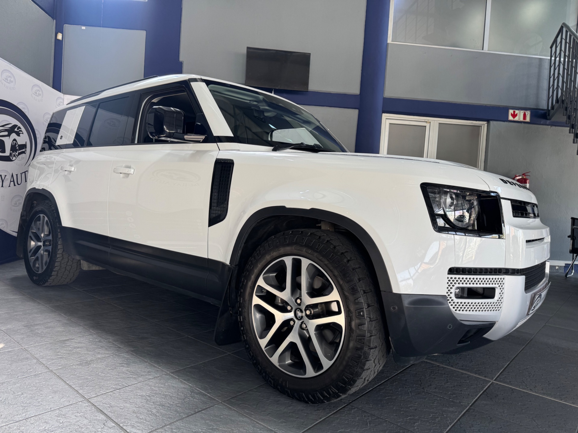 2020 Land Rover Defender 110 P300 Se (221kw) for sale in Windhoek