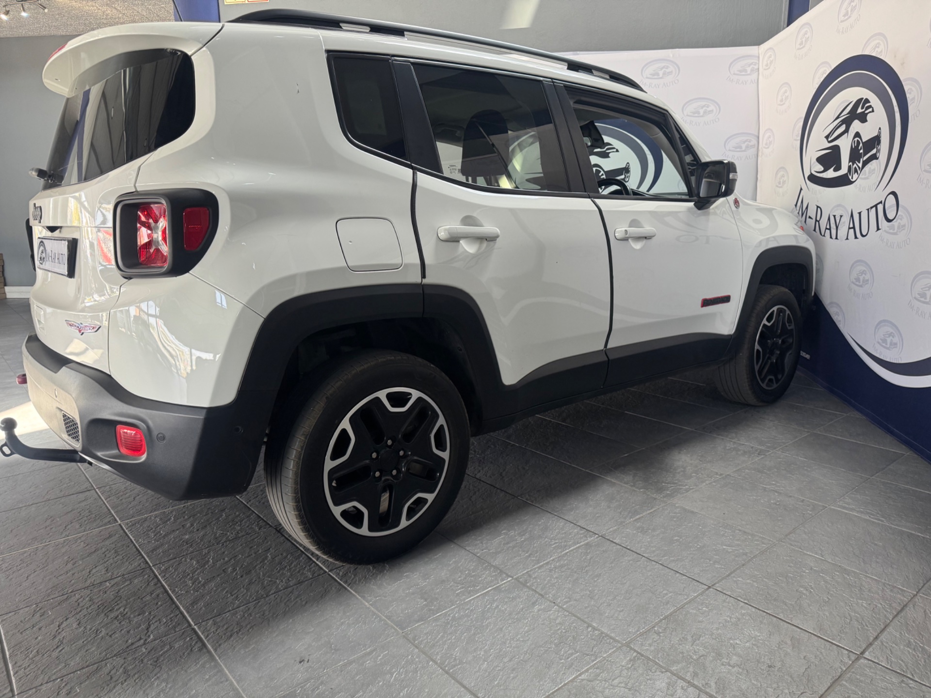 2020 Jeep Renegade 2.4 Trailhawk AWD — photo 6