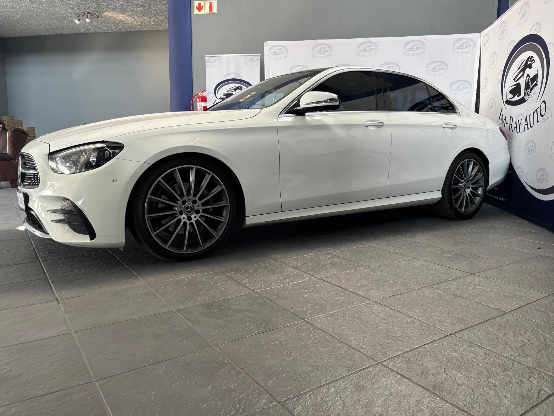 2021 Mercedes-Benz E-Class E200 A/T — photo 3