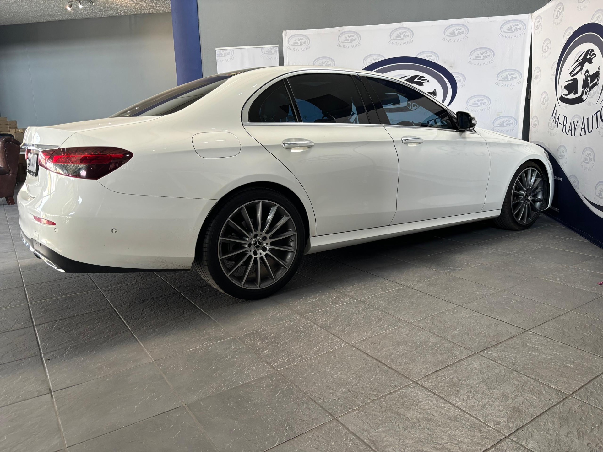 2021 Mercedes-Benz E-Class E200 A/T — photo 6