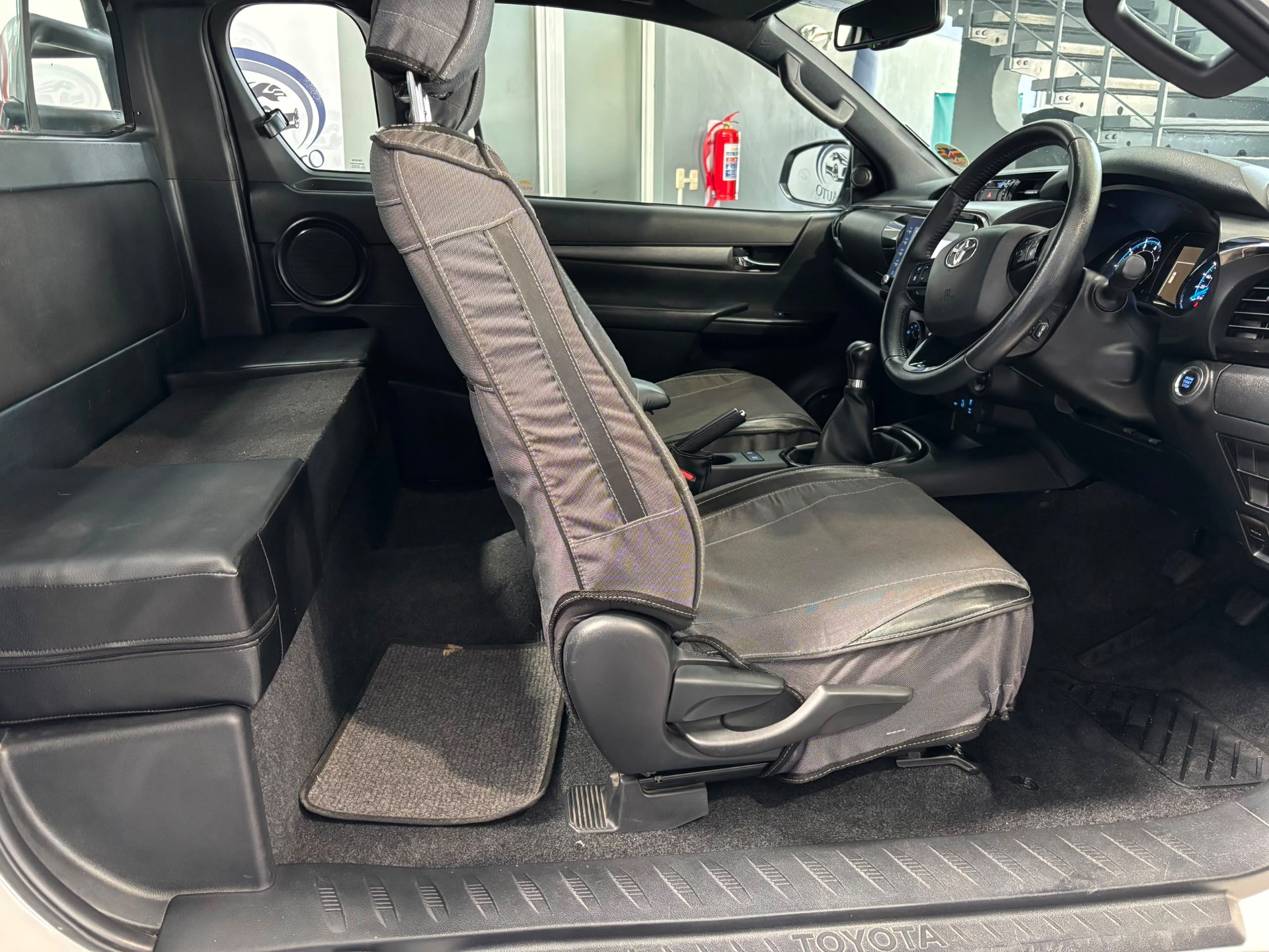 2021 Toyota Hilux 2.8 Gd-6 Rb Legend 4X4 A/T P/U E/Cab — photo 9