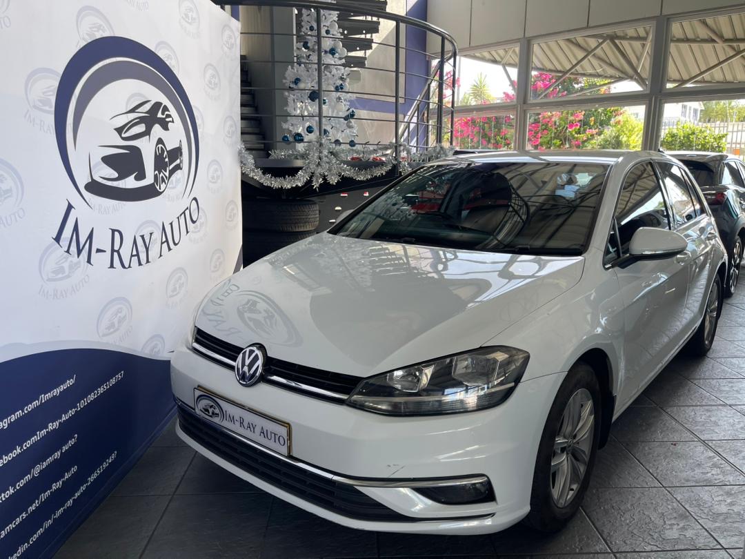 Volkswagen Golf Vii 1.0 Tsi Comfortline 